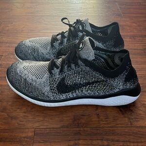 Mens Nike Free Run Flyknit, Size 12